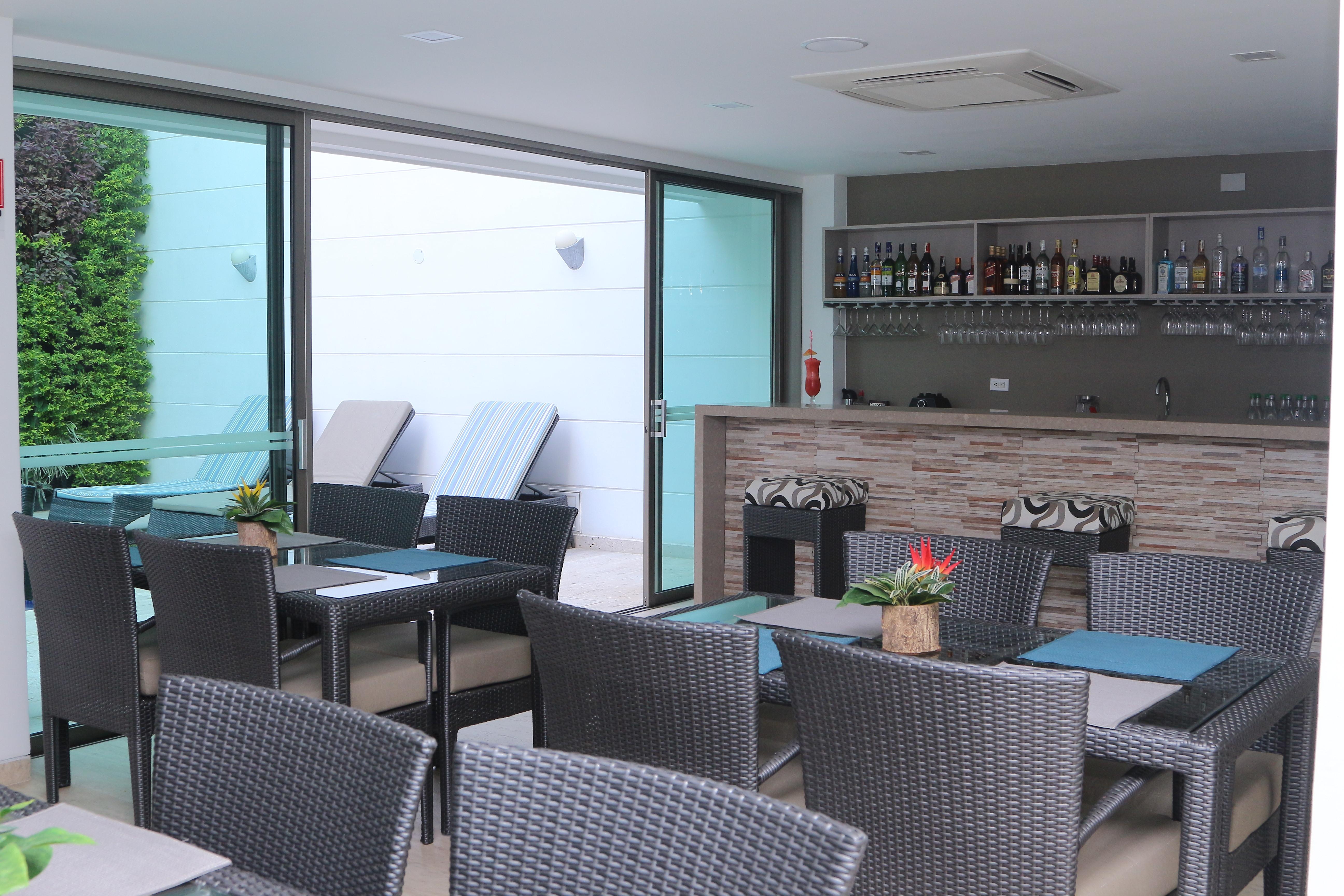 Varanasi Hotel Boutique Aeropuerto Cartagena Exterior photo